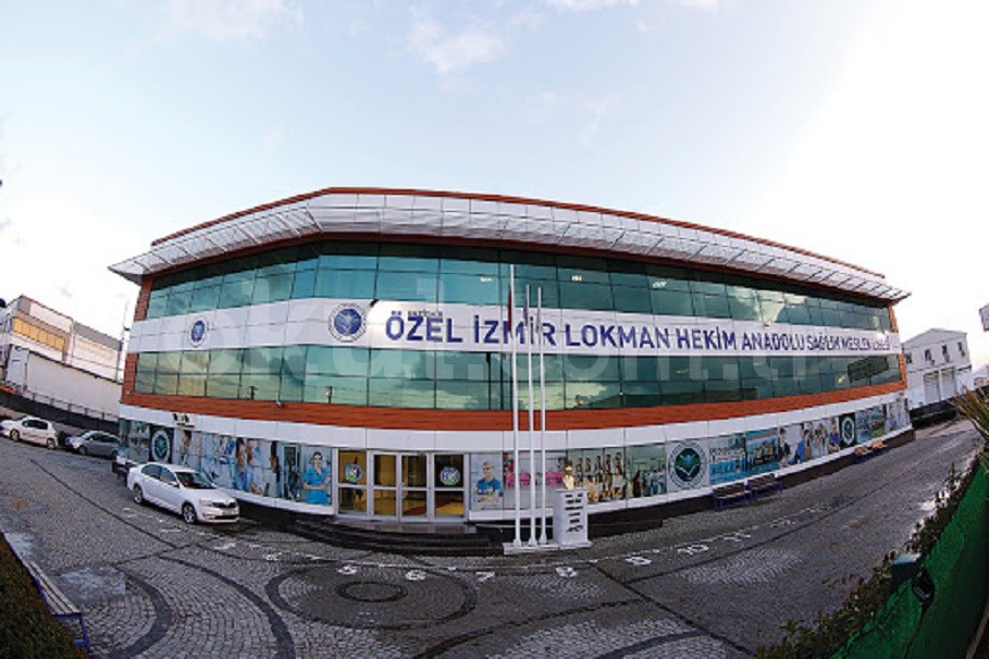 Özel İzmir Lokman Hekim Fen Lisesi - 1