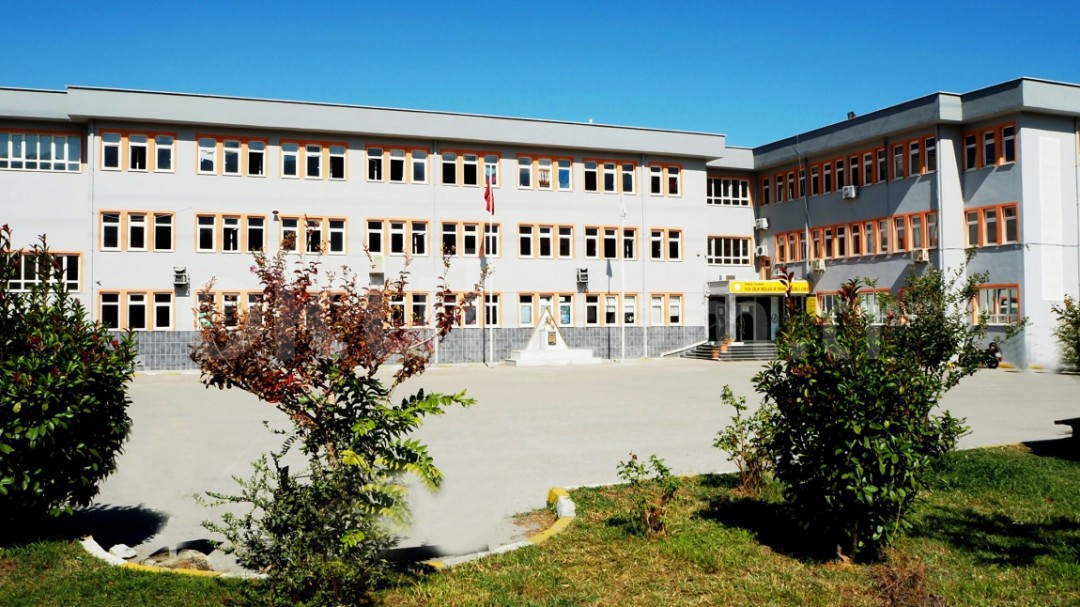 Faik Çelik Mesleki ve Teknik Anadolu Lisesi