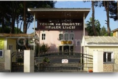 Seyhan İsmet İnönü Mesleki ve Teknik Anadolu Lisesi