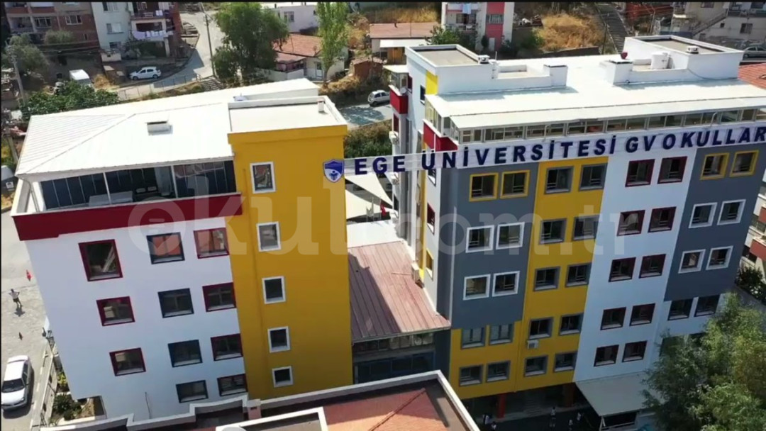 Ege Üniversitesi Güçlendirme Vakfı Okulları Özel Narlıdere İlkokulu - 1
