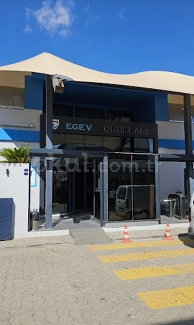 Özel Menderes Ege Eğitim Vakfı Ortaokulu