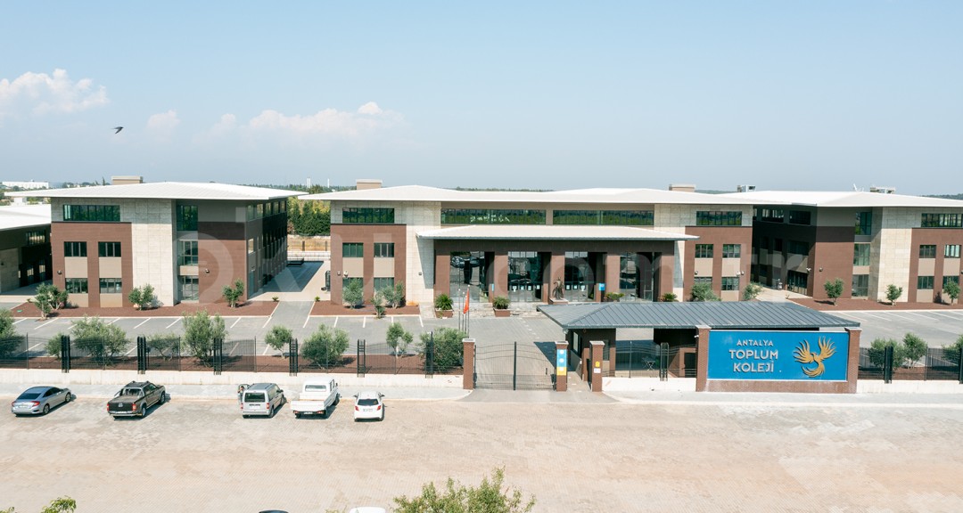 Özel Antalya Toplum Koleji Ortaokulu