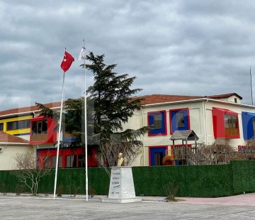 Özel Bergama Üstek Koleji Anadolu Lisesi