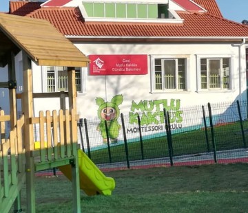 Özel Mutlu Kaktüs Montessori Anaokulu