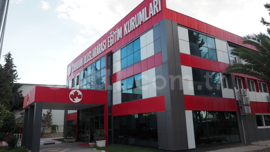 Özel İzmir Can Okulları Lisesi