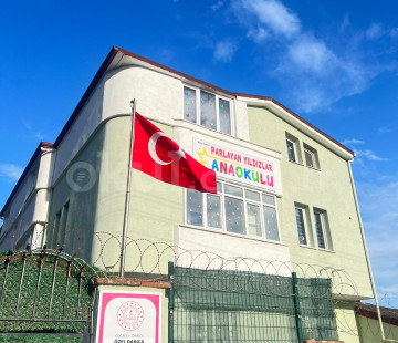 Özel Darıca Parlayan Yıldızlar Anaokulu