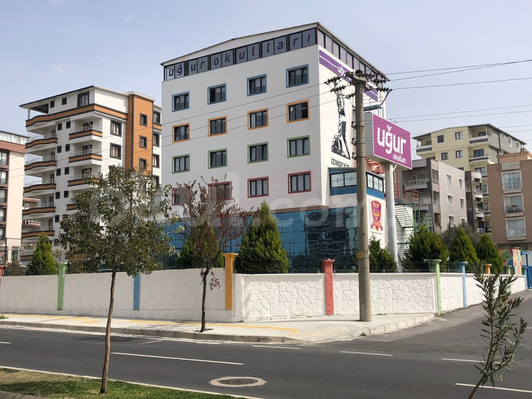 Özel Aliağa Uğur Okulları Anadolu Lisesi - 2