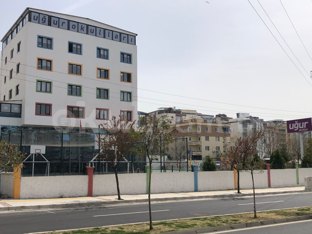 Özel Aliağa Uğur Okulları Anadolu Lisesi - 3
