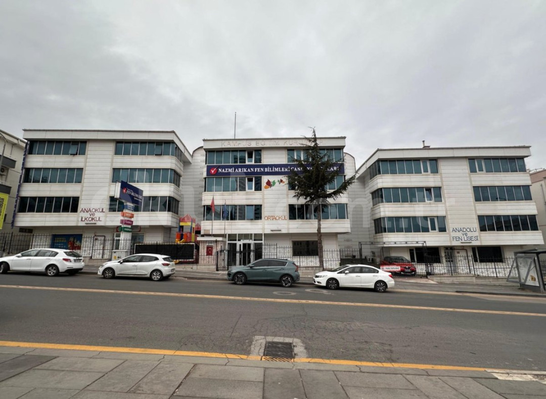 Özel Çankaya Nazmi Arıkan Fen Bilimleri Anadolu Lisesi - 2