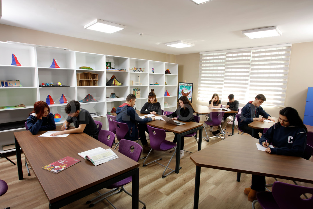 Özel Çamlıca Cern Koleji Anadolu Lisesi - 9