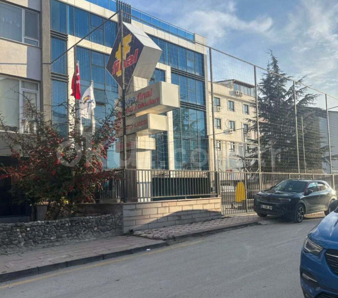 Özel Yıldız Final Akademi Fen Lisesi - 2