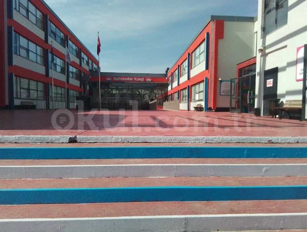 Özel Yaşamkent Bahçeşehir Koleji Anadolu Lisesi - 1
