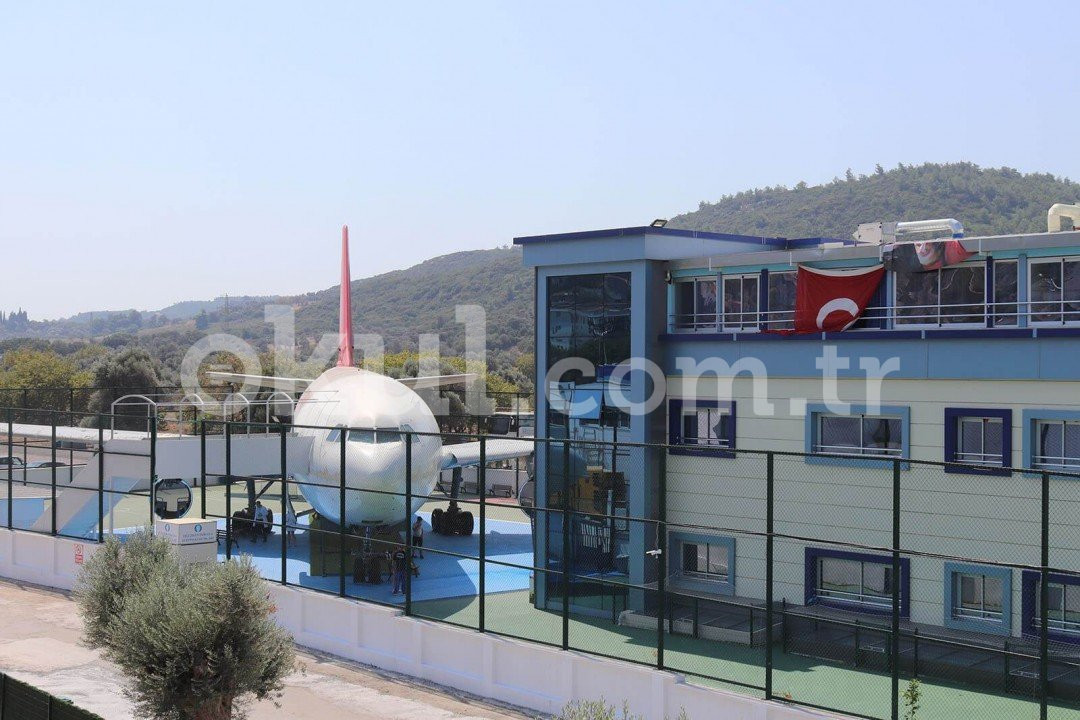 Özel Güzelbahçe Oğuzhan Özkaya Ortaokulu - 2