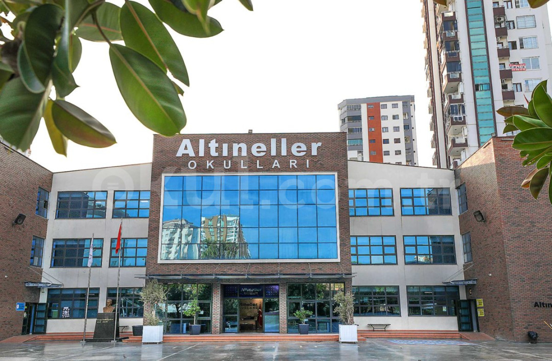 Özel 100. Yıl Altıneller Okulları İlkokulu - 1