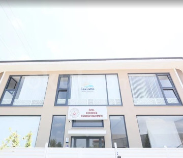 Özel Ece Deniz Gündüz Bakımevi