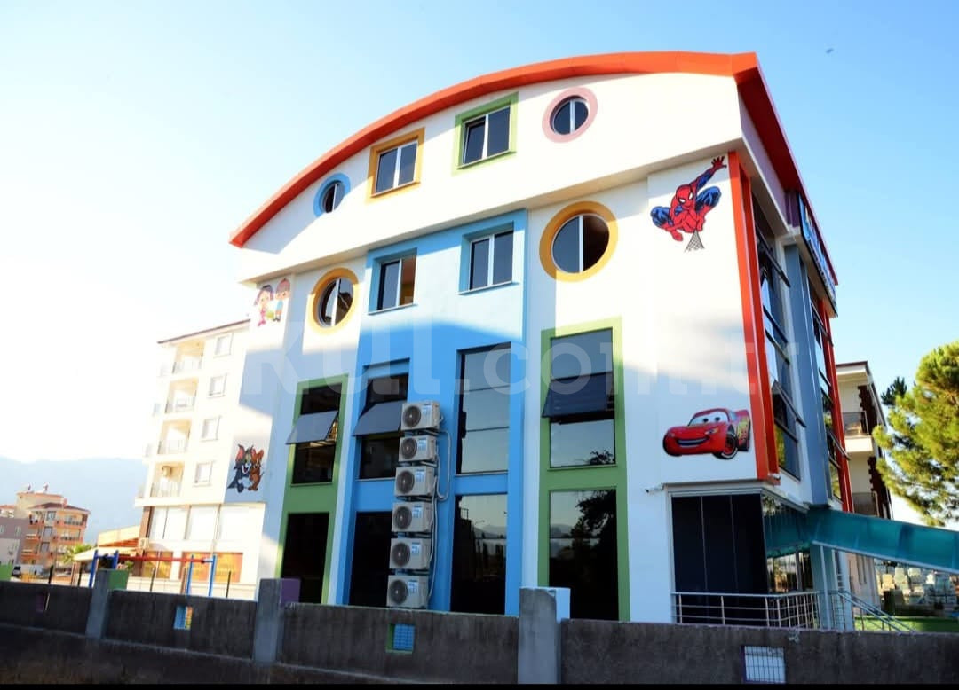 Özel Azra Kreş ve Gündüz Bakımevi - 1