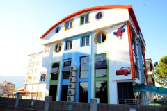 Özel Azra Kreş ve Gündüz Bakımevi