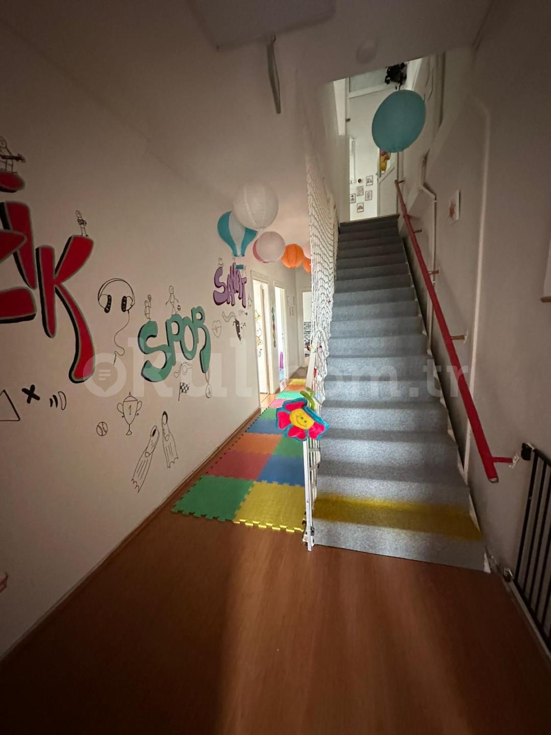 Özel Minik İzler Gündüz Bakımevi - 8