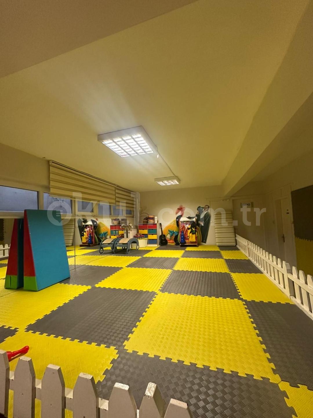 Özel Minik İzler Gündüz Bakımevi - 17