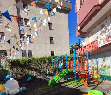 Özel Minik İzler Gündüz Bakımevi