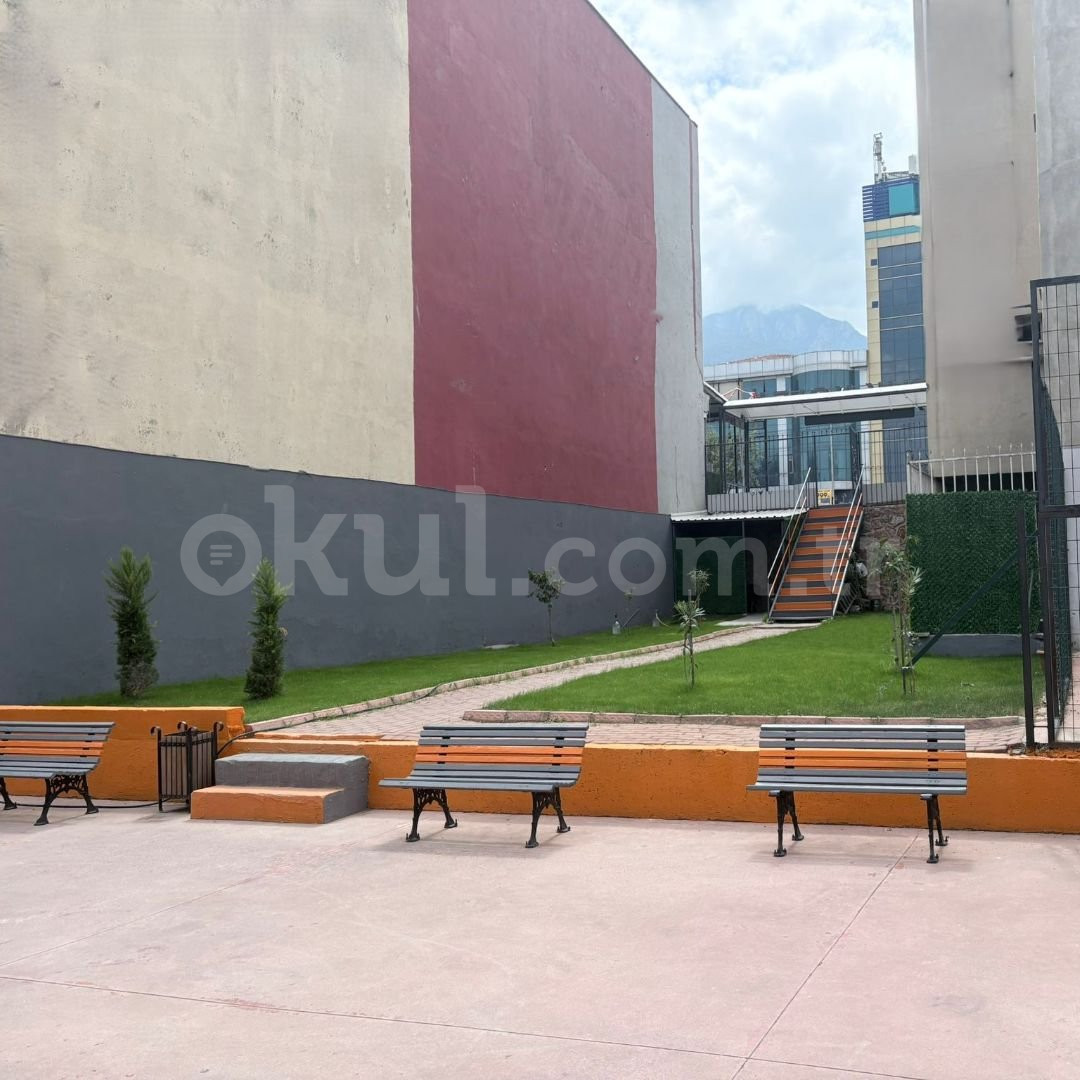 Özel Selçuk Anadolu Lisesi - 3