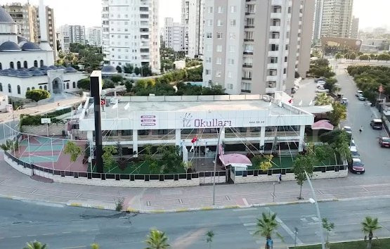 Özel Mersin İz Eğitim Kurumları Ortaokulu - 1