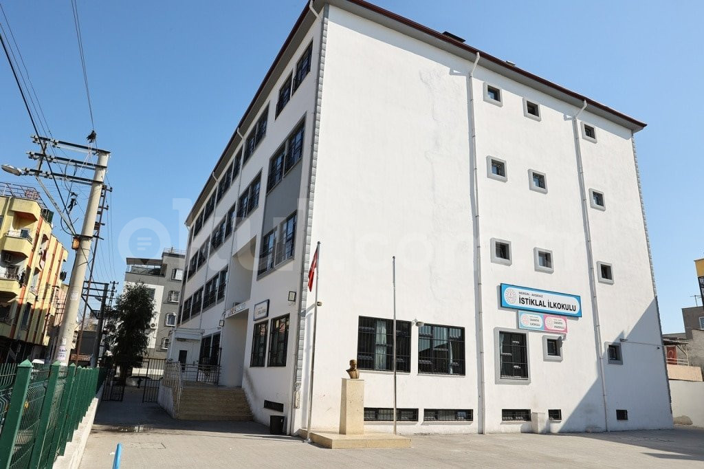 Akdeniz İstiklal İlkokulu - 3