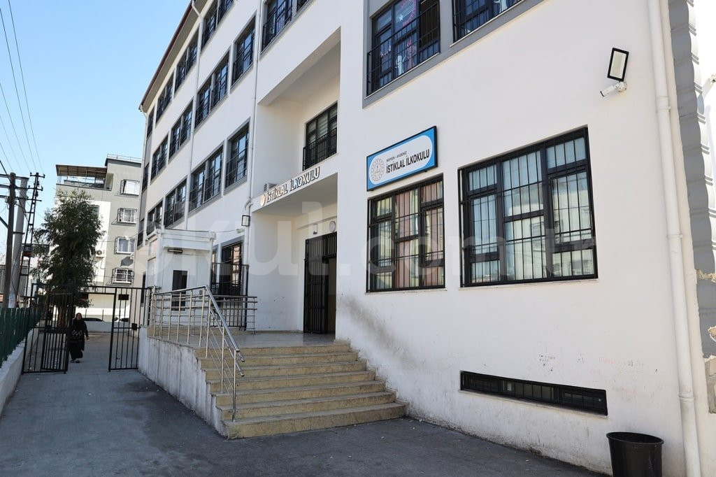 Akdeniz İstiklal İlkokulu - 6