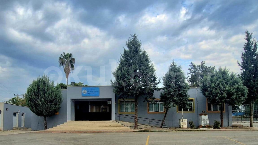 Kürkçü Abdulkadir Perşembe Vakfı Ortaokulu - 2
