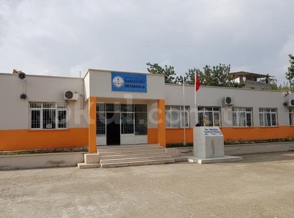 Parmakkurdu Ortaokulu