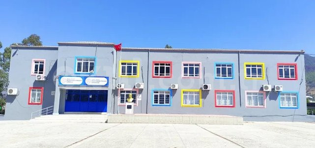 Rüştü Kazım Yücelen İlkokulu