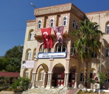 Şehit Sedat Yabalak Ortaokulu