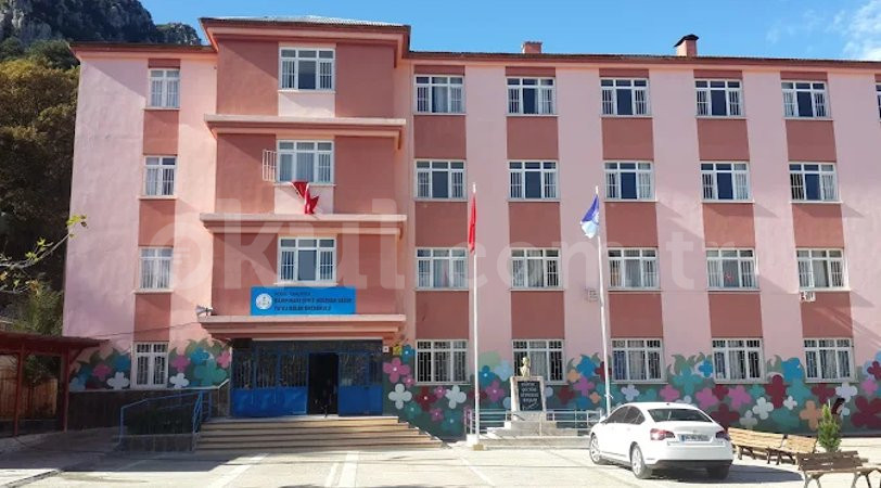 Darıpınarı Şehit Oğuzhan Sezer Yatılı Bölge Ortaokulu - 1