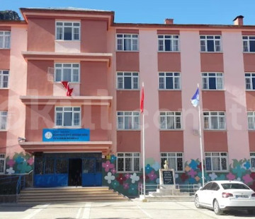 Darıpınarı Şehit Oğuzhan Sezer Yatılı Bölge Ortaokulu