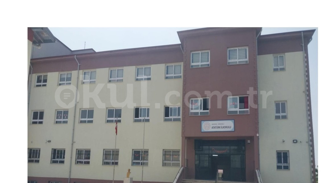 Erdemli Atatürk İlkokulu