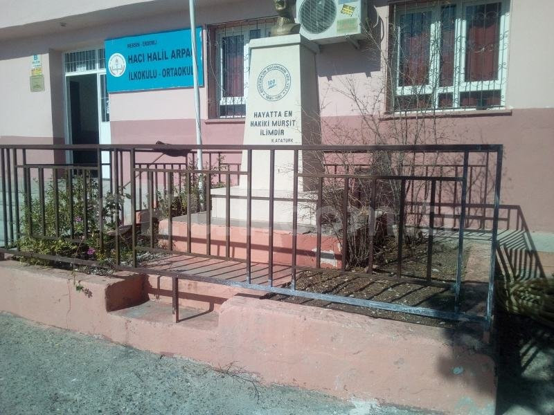 Hacıhalil Arpaç Ortaokulu - 1
