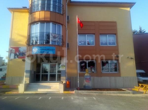 Gülnar Cumhuriyet İlkokulu