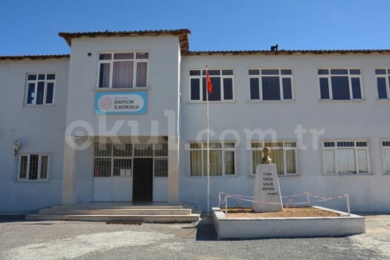 Dayıcık İlkokulu