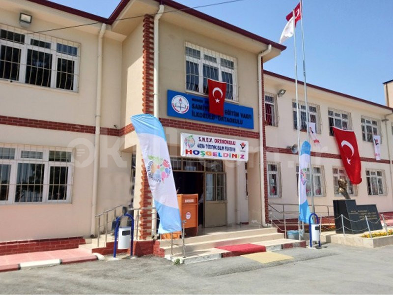 Gülnar Samiye-Naim Eğitim Vakfı İlkokulu