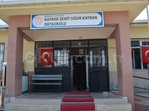Kayrak Şehit Uğur Katran Ortaokulu