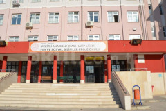 Mezitli Anadolu İmam Hatip Lisesi
