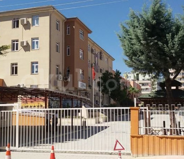 Mezitli Muhittin Develi İlkokulu