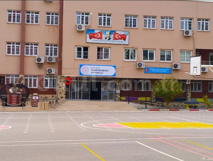 Mezitli Muhittin Develi Ortaokulu