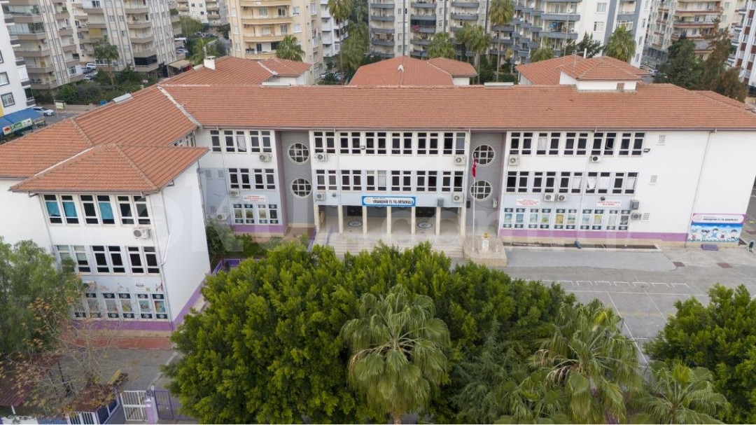Viranşehir 75. Yıl Ortaokulu