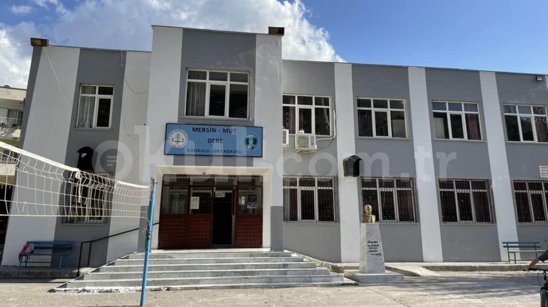 Mut Dere İlkokulu