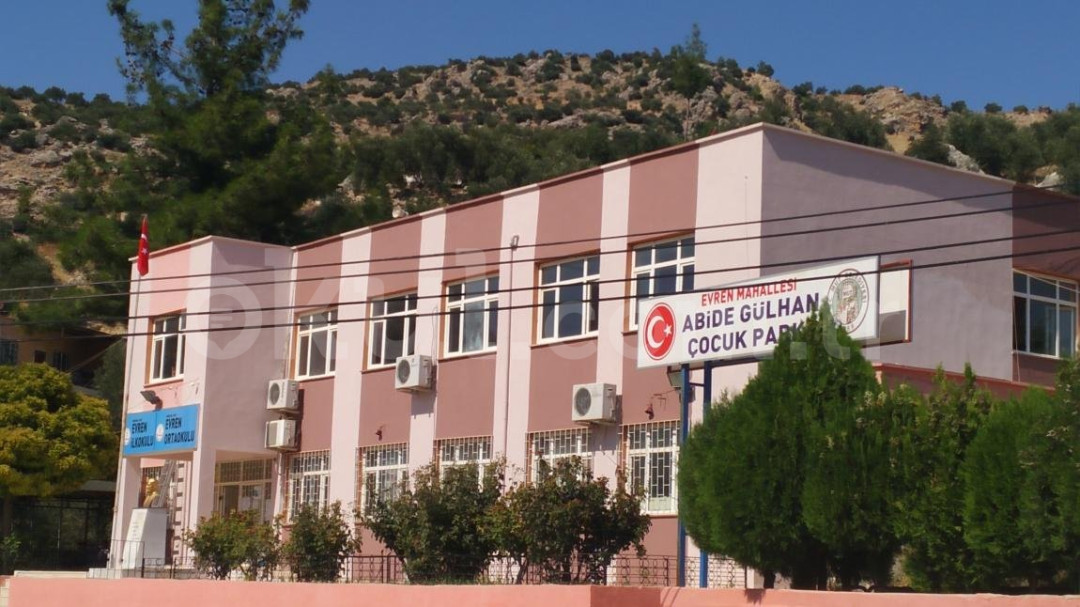 Mut Evren İlkokulu