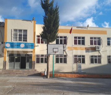 Hamam Karatahta Ortaokulu