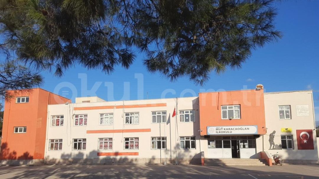 Mut Karacaoğlan İlkokulu