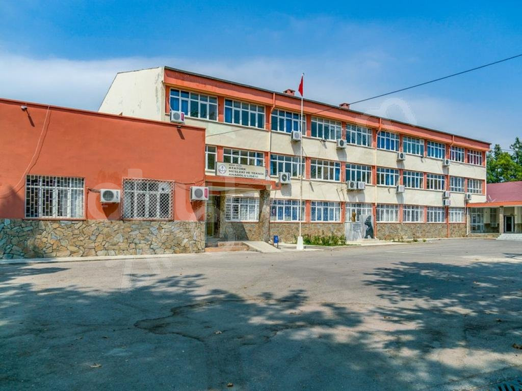 Silifke Atatürk Kız Mesleki ve Teknik Anadolu Lisesi