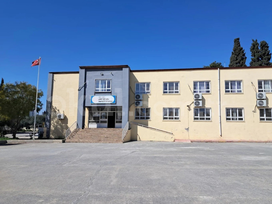Ahmet Zeki Şanlı İmam Hatip Ortaokulu